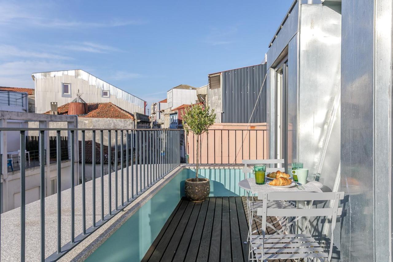 Lovelystay - Downtown Studio With Pool, Ac And Balcony Πόρτο Εξωτερικό φωτογραφία