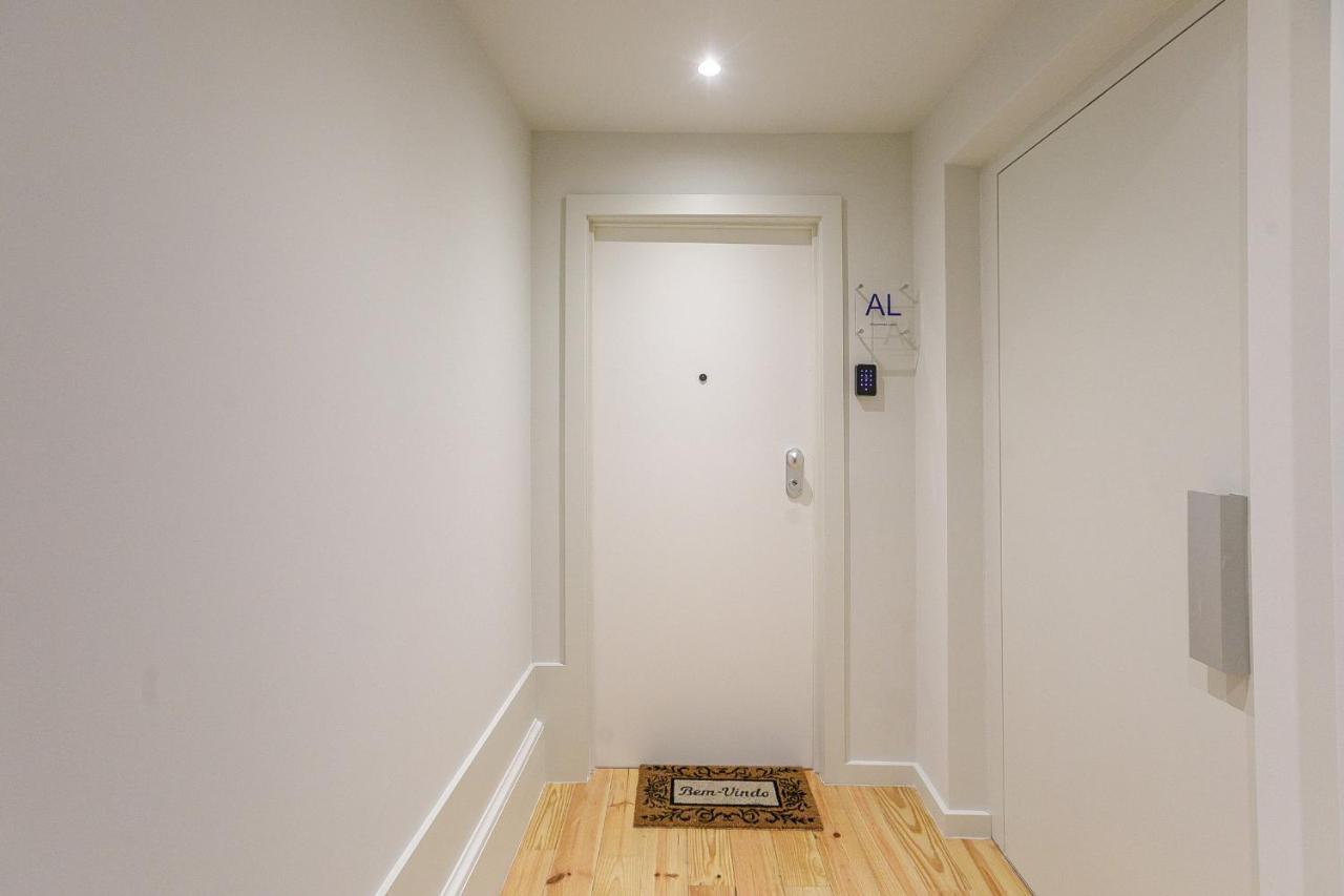 Lovelystay - Downtown Studio With Pool, Ac And Balcony Πόρτο Εξωτερικό φωτογραφία