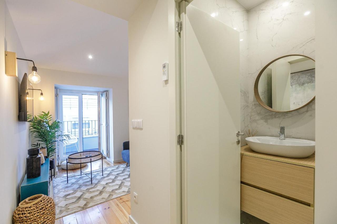 Lovelystay - Downtown Studio With Pool, Ac And Balcony Πόρτο Εξωτερικό φωτογραφία